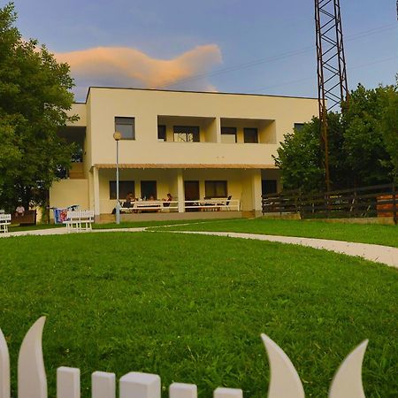 Holiday Homes Pozitiva Bihać エクステリア 写真