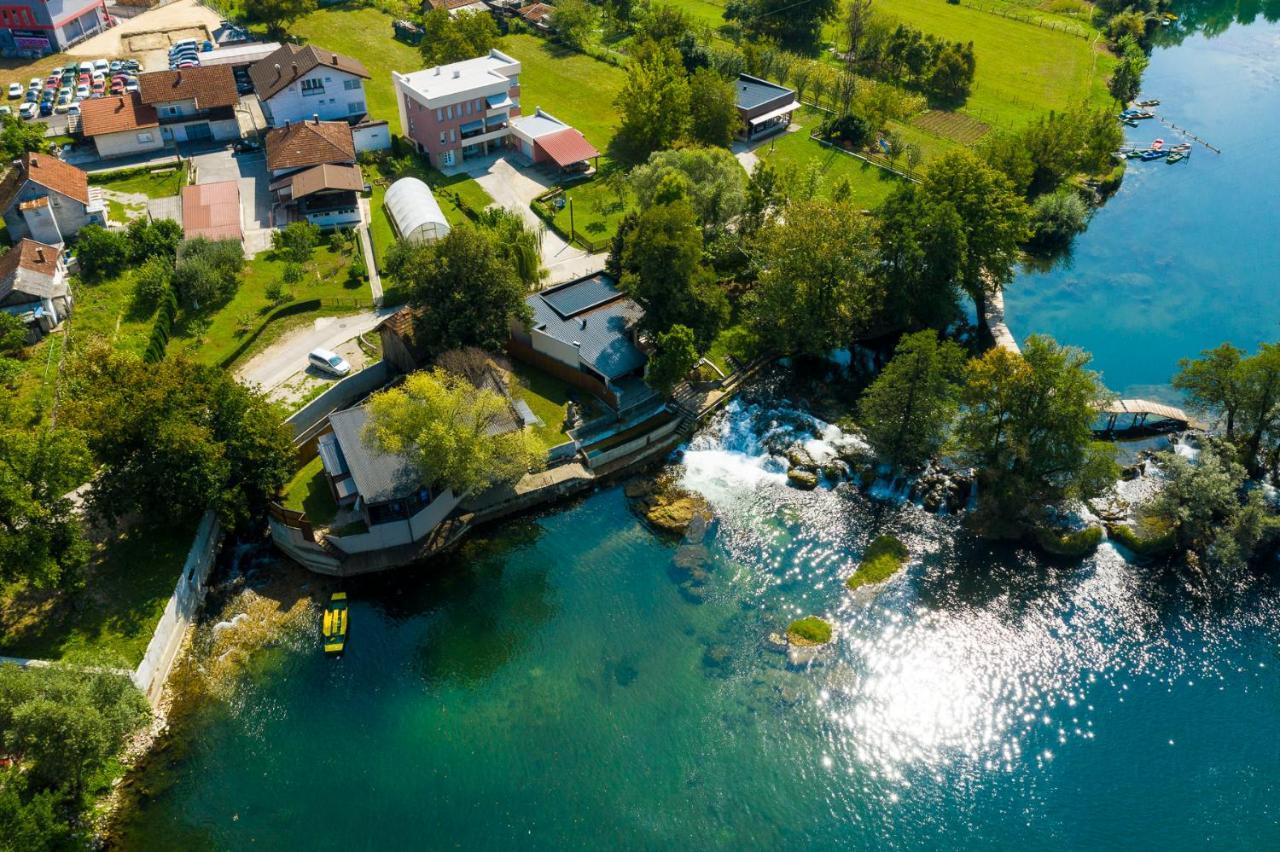 Holiday Homes Pozitiva Bihać エクステリア 写真