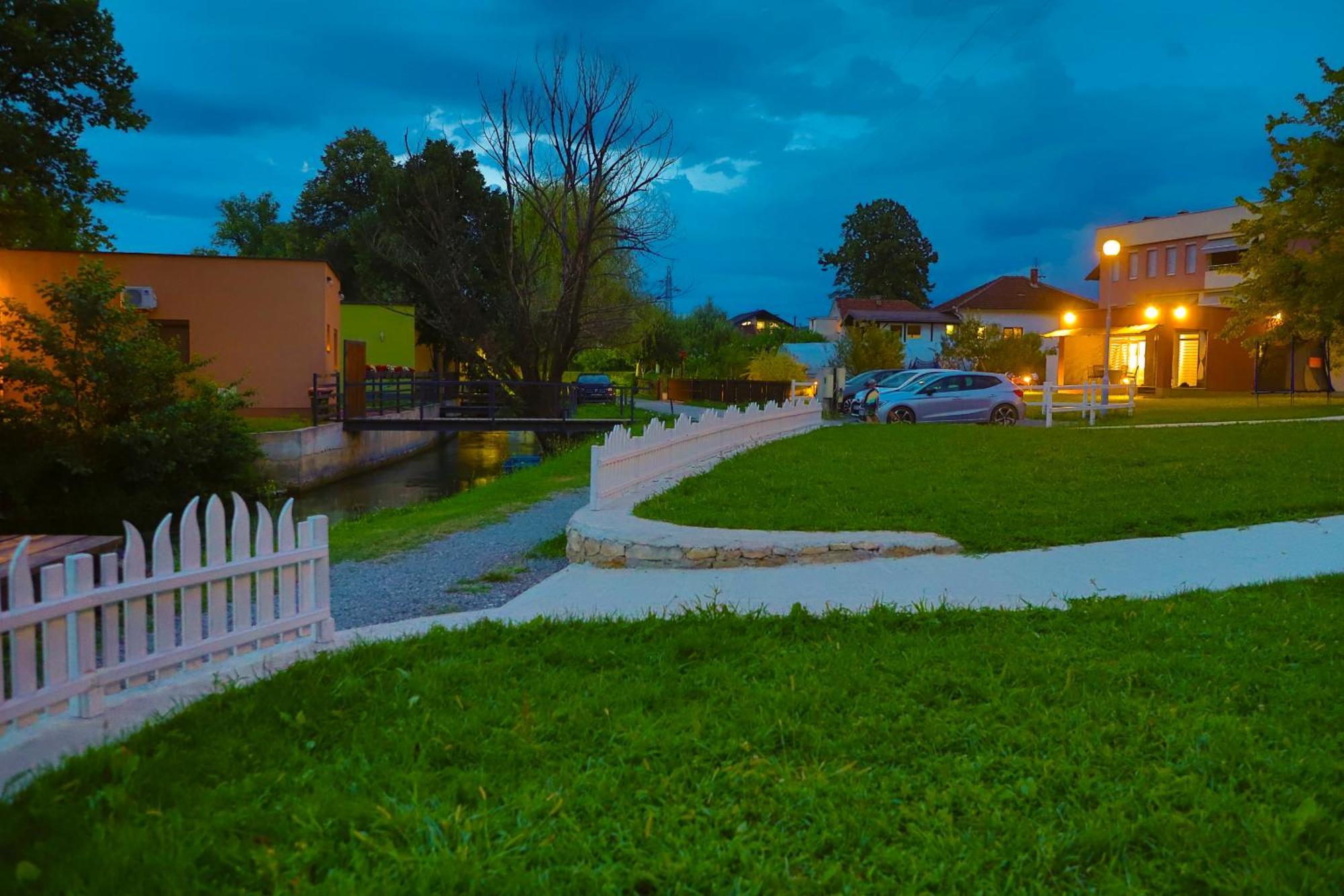 Holiday Homes Pozitiva Bihać エクステリア 写真