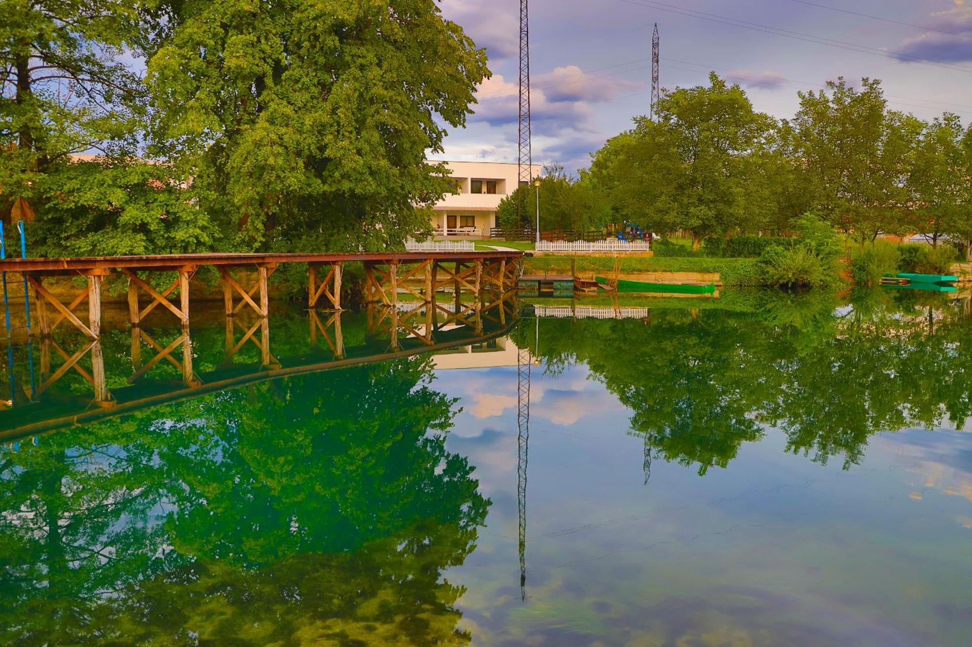 Holiday Homes Pozitiva Bihać エクステリア 写真