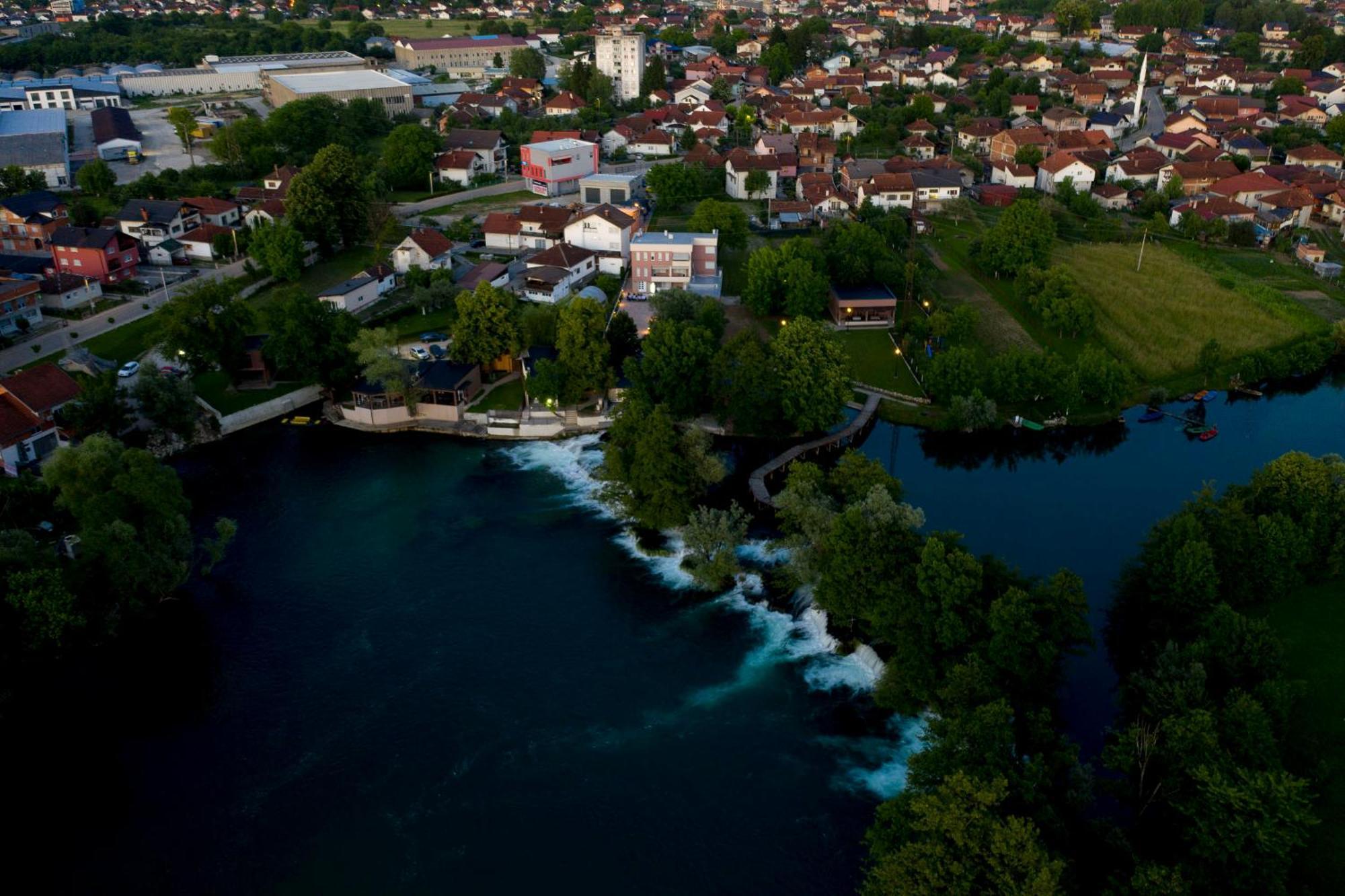 Holiday Homes Pozitiva Bihać 部屋 写真