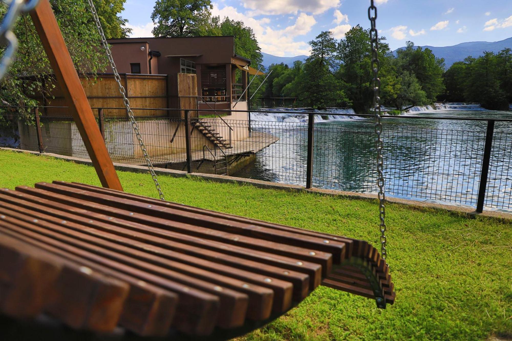 Holiday Homes Pozitiva Bihać 部屋 写真