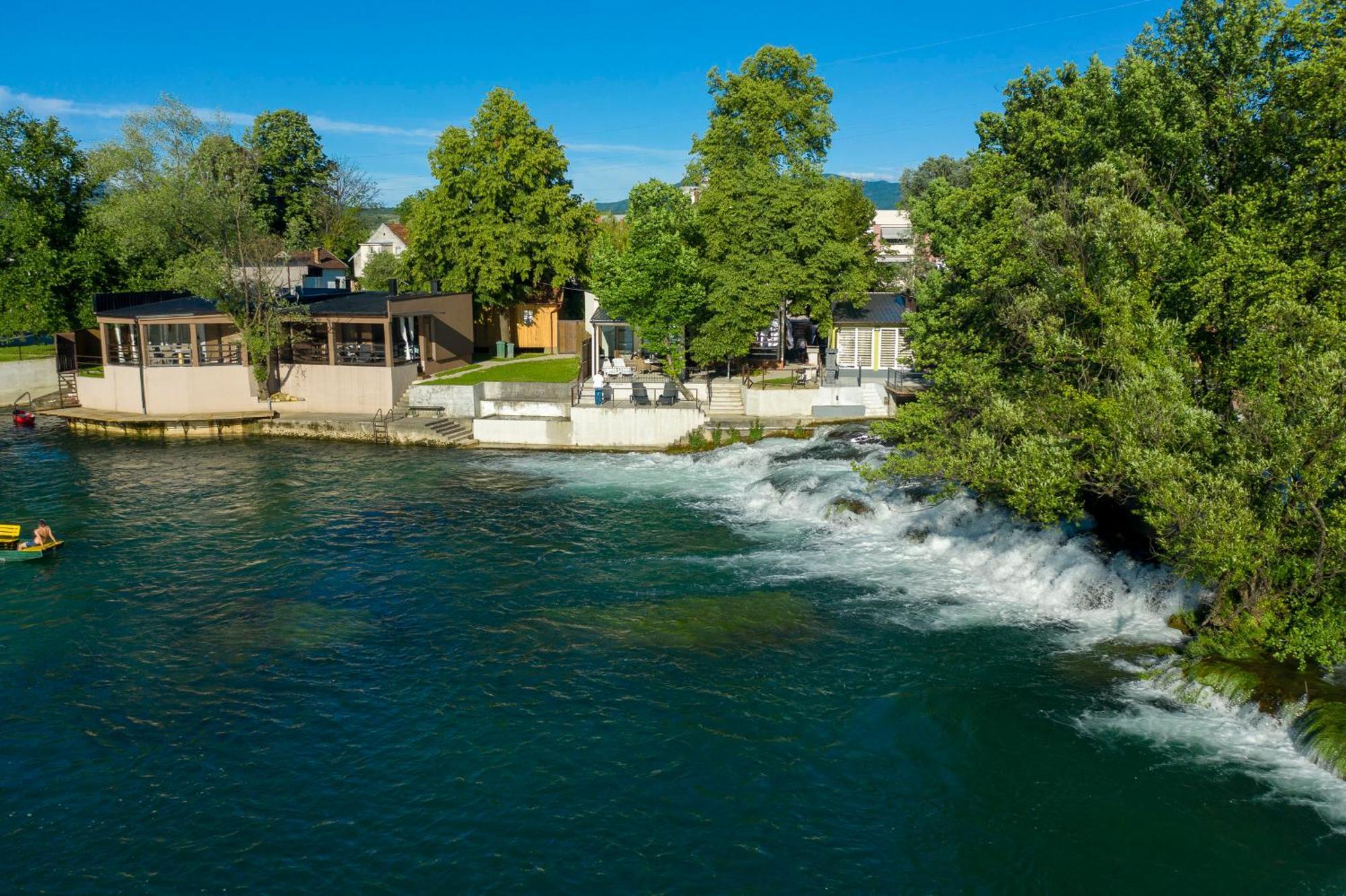 Holiday Homes Pozitiva Bihać 部屋 写真